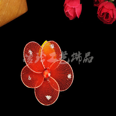 以小见大的艺术 一枚2.5CM梅花冰箱贴的生活美学与商机洞察